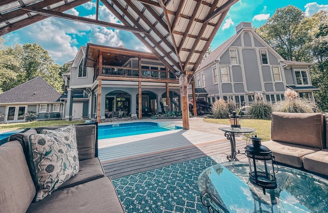 14,000 sq foot Private Mansion