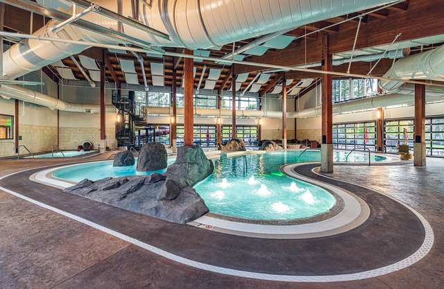 14 Dutchman | 6 BR/6 BA, Sleeps 12