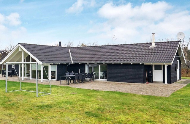 14 person holiday home in Højslev