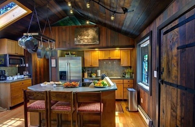 15 Acre Private Luxury Estate, Close to Everything, Enjoy 'Aspen Cabins' Views'