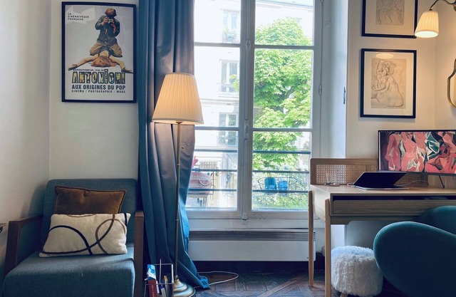 15 min walk from Notre Dame, cosy traditional parisien appartment