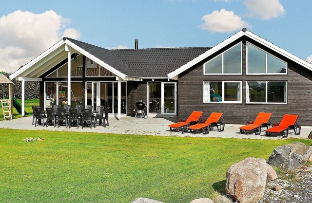 16 person holiday home in Bogense