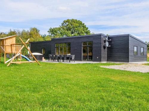 16 person holiday home in Glesborg