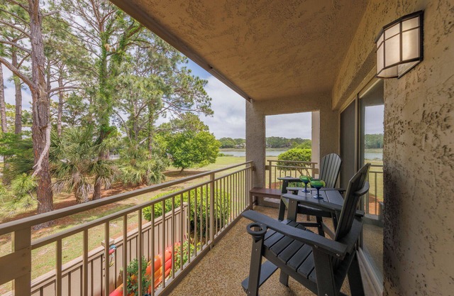 1732 Bluff Villa @ Sea Pines | Scenic Views | Pool | 5-min to South Beach