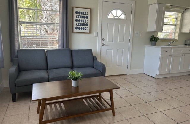 18 · Surf n Sand 1 Bedroom Apartment by the Water 18