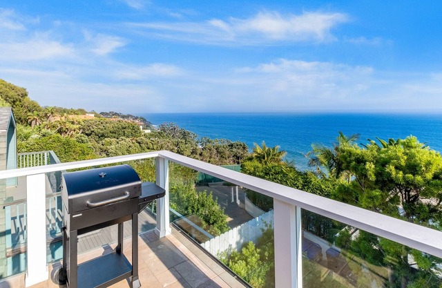 180-degree ocean views & private beach access - walk to Encinal Bluff Beach