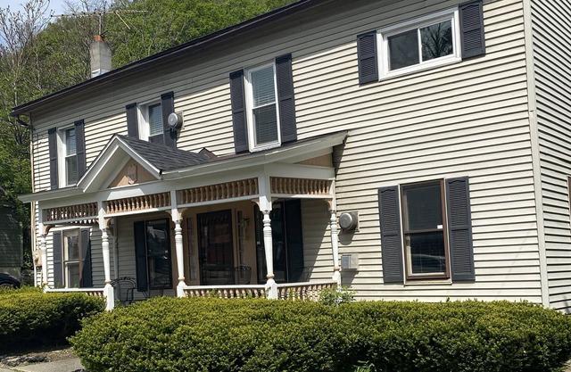 1835 House, Lower-Located in the Village of Hammondsport