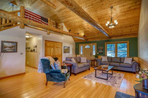 1870 Shenandoah Dr