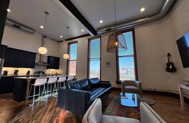 1882 Lofts - 202-Downtown 2nd & Church