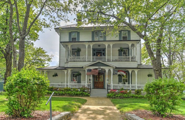1898 Waverly Inn