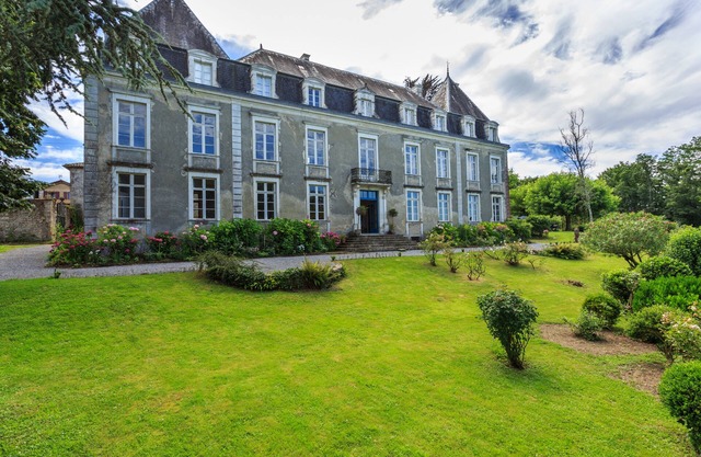 18th century château 30km from Biarritz