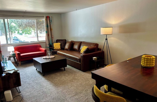 1960s sanctuary in Old Town FoCo: Starlight House