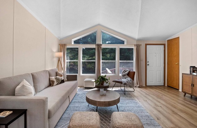 19th Hole Golf Retreat!10 minutes to Sand Valley & Lake Arrowhead