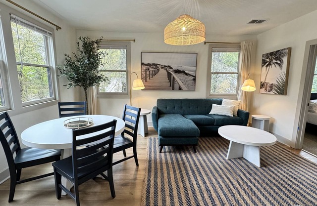 1bd/1ba Augusta Charmer Perfect for Travelers and Extended Stay Professionals