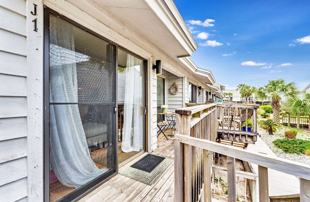 1BR/1BA Dog-Friendly Townhome, Near State Park