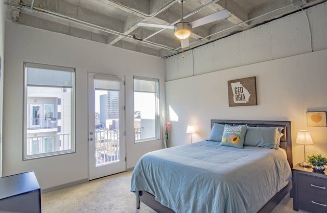 1BR Apartment Walking Distance to FOX Theatre