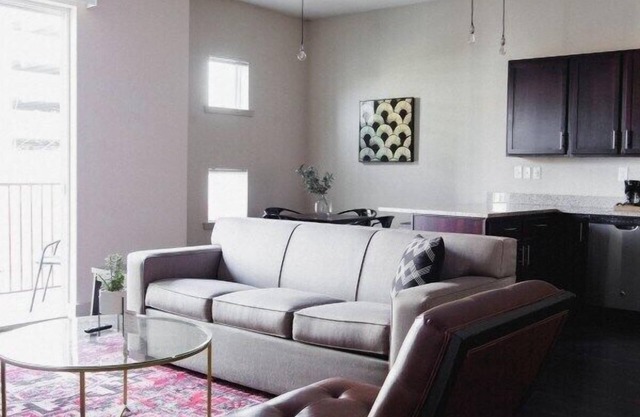 1BR Loft Steps to Stadium | Stylish Stay