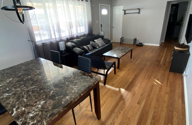 2/1 AC W/D in Barnum West near Belmar Sloan Lake Downtown