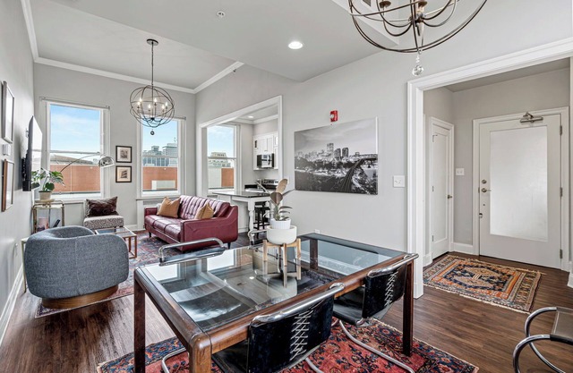 2-Bed 2-Bath Condo- Free Parking! - Downtown - Housekeeping & Utilities Included
