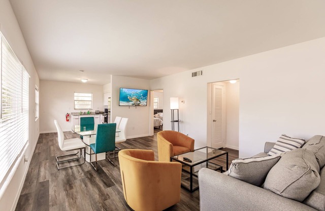 2 bed 2 bath Beach 1 min walk SEPT Book 3 Nights 100 OFF