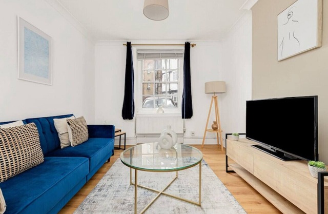 2 Bed Apartment in Bow