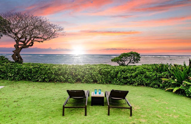 2 Bed Cottage Along Beach and Bike Path in Kauai. Awesome Location! TVNC #4288