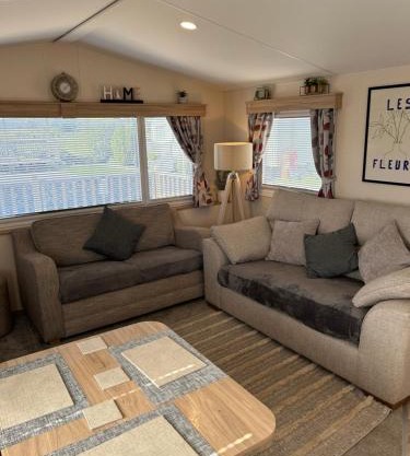 2 bed new caraven