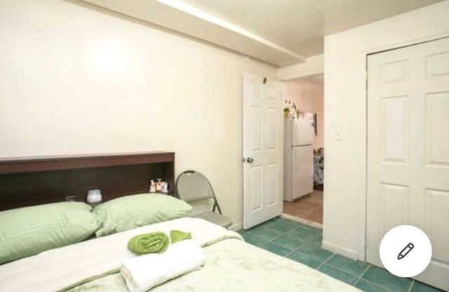 2 Bed Room Affordable Private Apartment in Brooklyn/Manhattan/NYC .