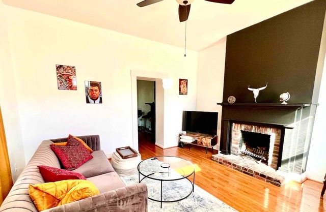 2 Bed Townhouse In The Heart Of Nulu w/ ThunderDeck