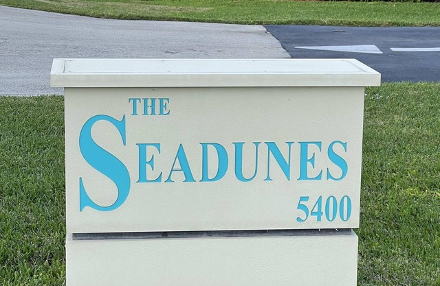 2 Bedroom - 2 Bath at a Boutique Oceanfront Building