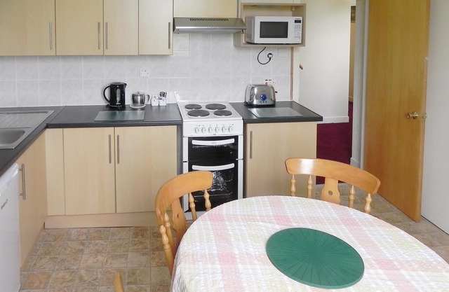 2 bedroom accommodation in South Lochaweside