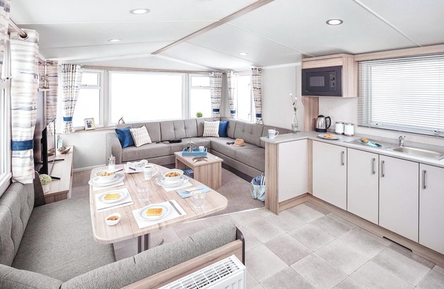 2 bedroom accommodation in Cresswell beach