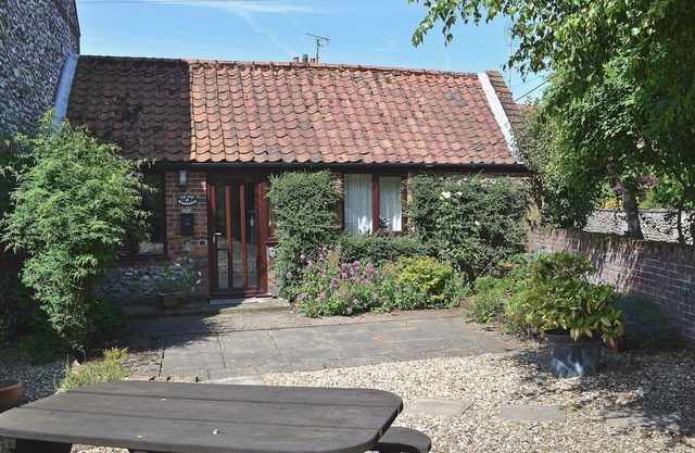 2 bedroom accommodation in Burnham Market