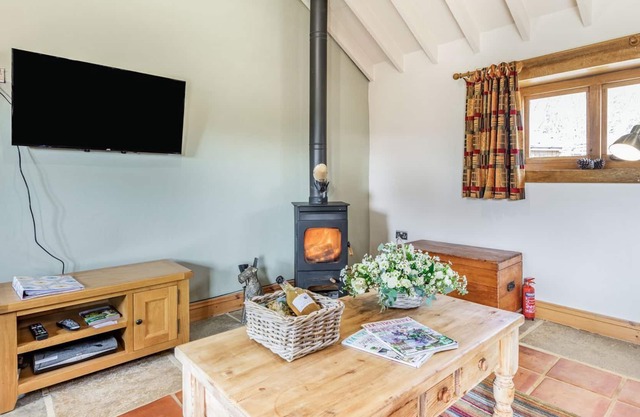 2 bedroom accommodation in Nant Y Derry