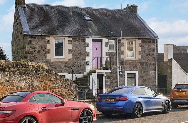 2 bedroom accommodation in Burntisland