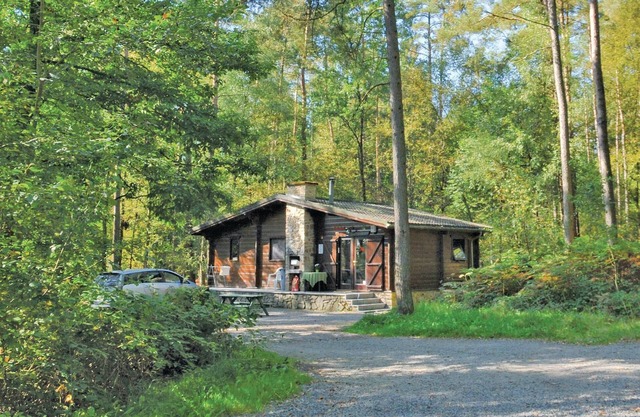 2 bedroom accommodation in Viroinval