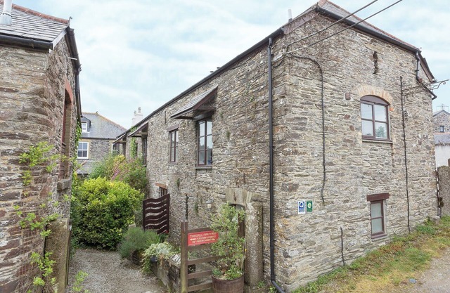2 bedroom accommodation in Menheniot, near Liskeard