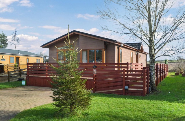 2 bedroom accommodation in Felmoor Park, near Morpeth