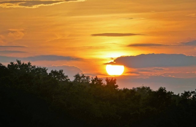 2 bedroom accommodation in Luray