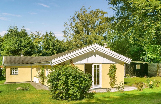 2 bedroom amazing home in Gilleleje