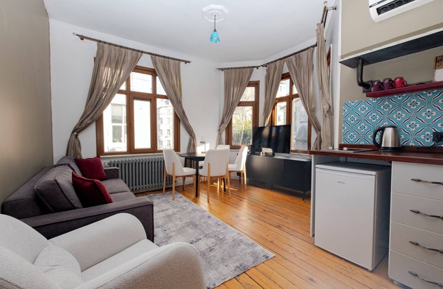 2-bedroom apartment in brilliant Istanbul with AC