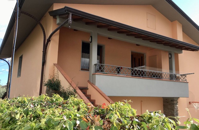 2 Bedroom Apartment in Massa