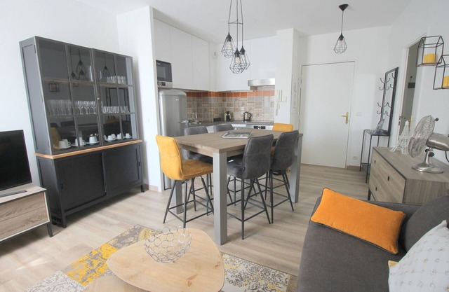 2 Bedroom Apartment Tuscany Square, Val d'Europe, 10min Disneyland (TUSCANY 3)