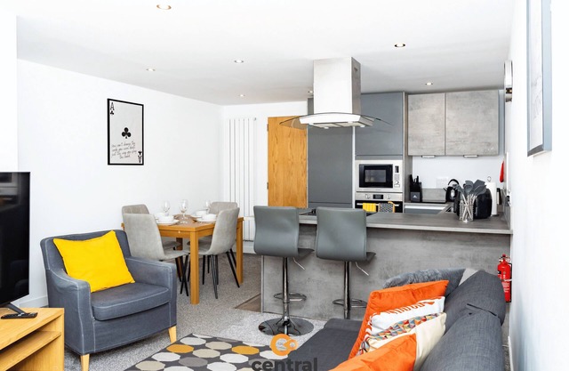2 Bedroom by Central Serviced Apartments
