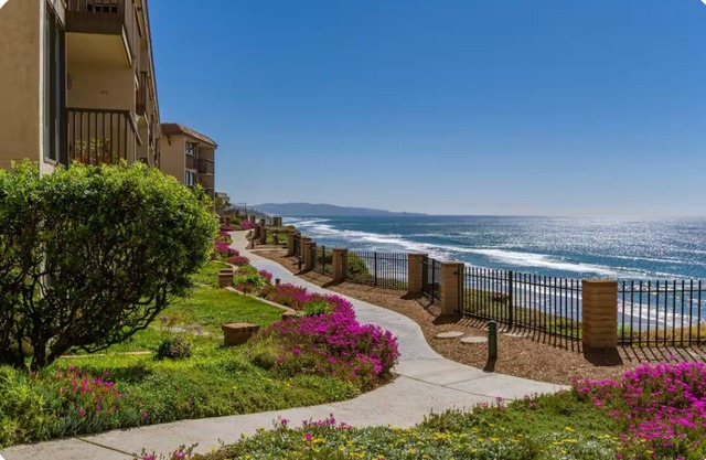 2-Bedroom Condo by the Ocean .Monthly Specials!