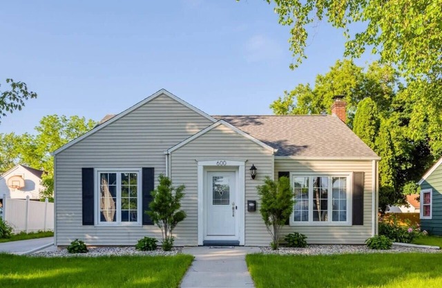 2 Bedroom Corporate Bungalow