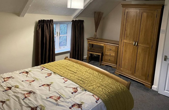 2 Bedroom cosy dog friendly cottage