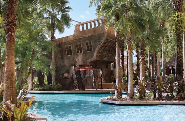 2 Bedroom Deluxe Condo, Sleeps 8, Kitchen, Disney Property, Bonnet Creek Resort!