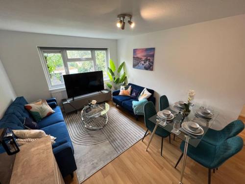 2 Bedroom Flat, Free Parking & Wi-Fi