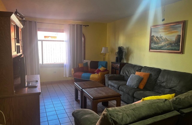 2-bedroom house w/bonus bunkhouse in sunny San Felipe w/WiFi, AC, & more!
